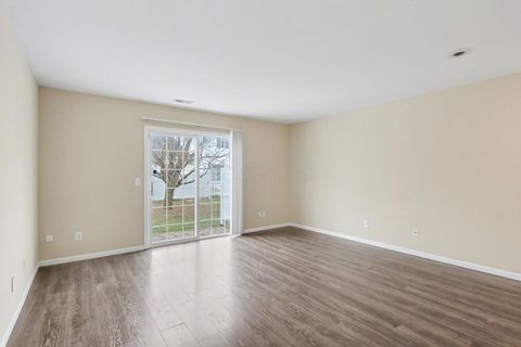 Tiny photo for 4666 Shalers Drive 49C #49C, Columbus, OH 43228 (MLS # 225044615)