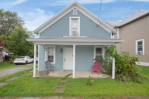 Photo of 301 N Main Street, Pleasantville, OH 43148 (MLS # 225038273)