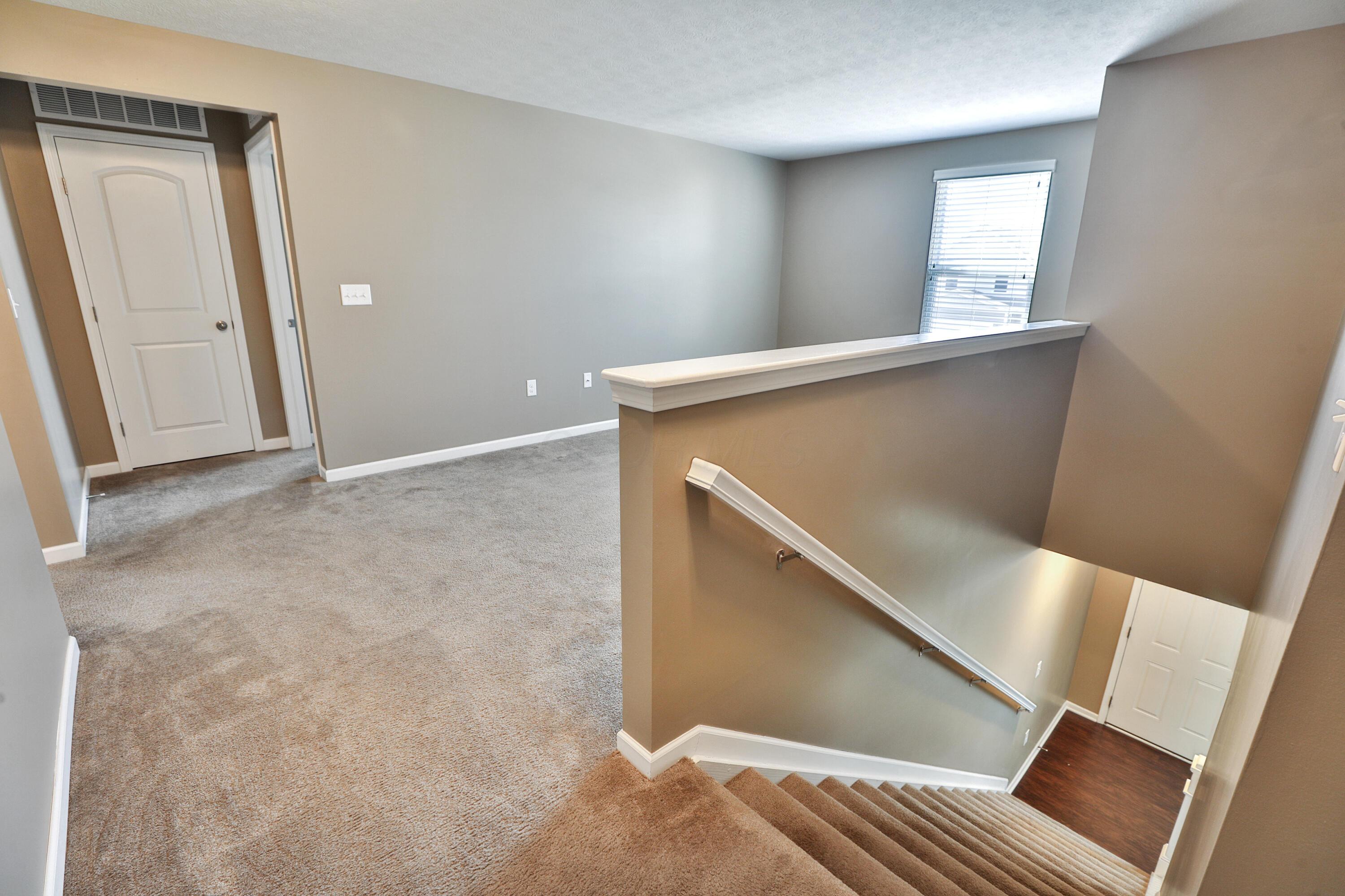3935 Snowshoe Avenue, Grove City, Ohio image 22