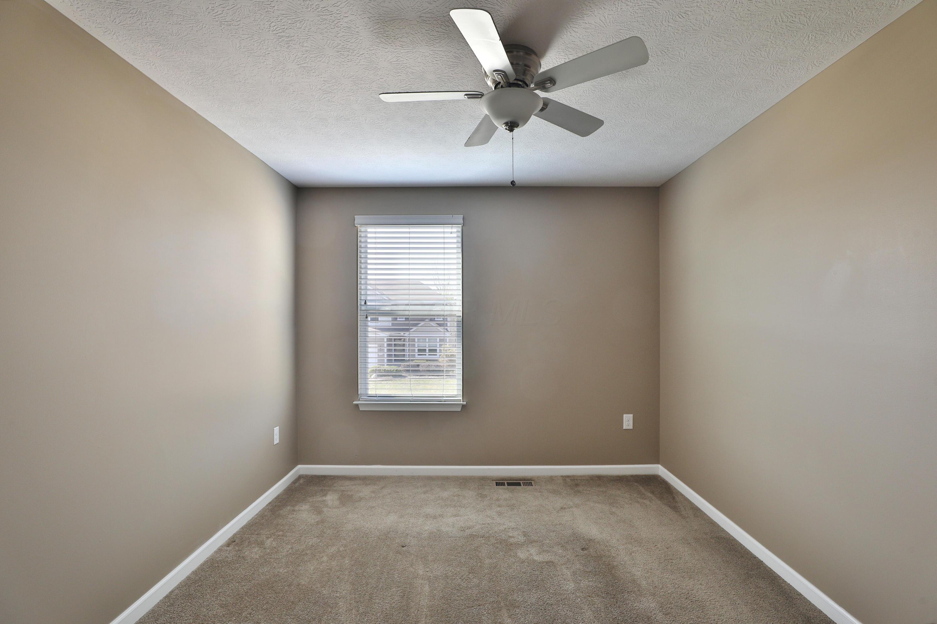 3935 Snowshoe Avenue, Grove City, Ohio image 26