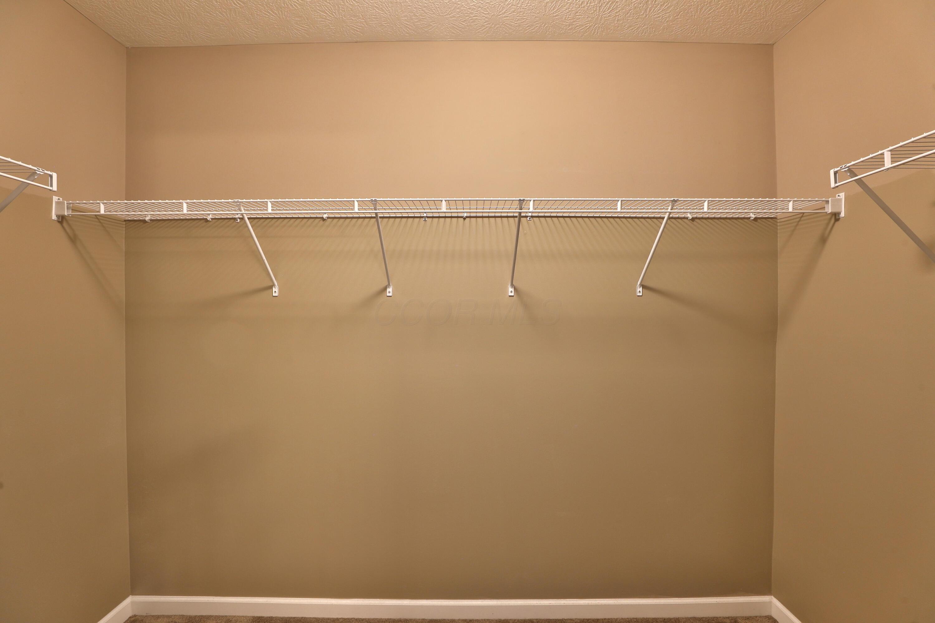 3935 Snowshoe Avenue, Grove City, Ohio image 36