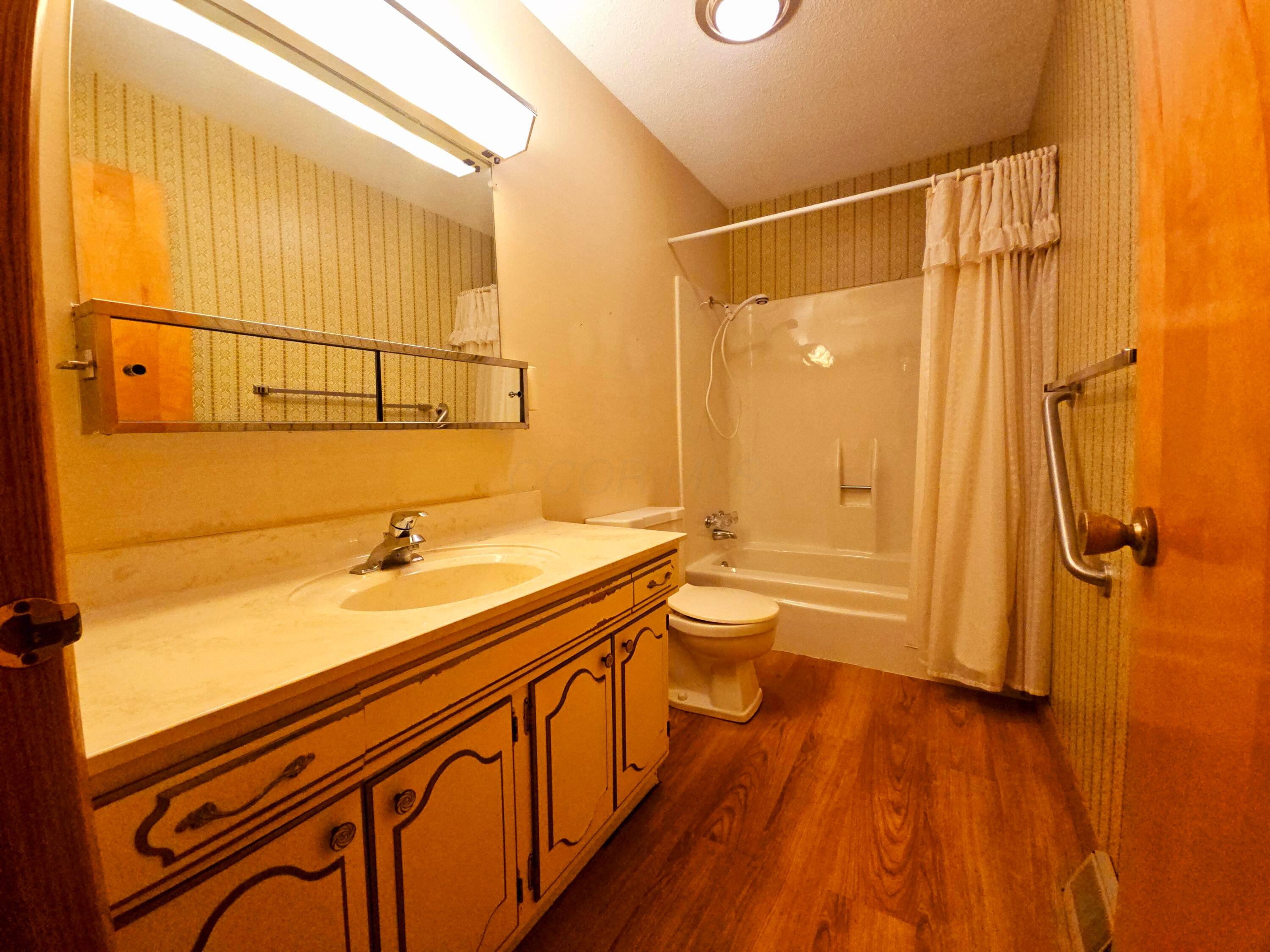 218 Steven Lane, Heath, Ohio image 20