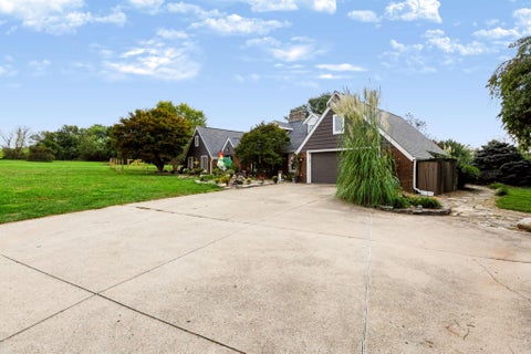 Tiny photo for 26741 Shoemaker Road, Circleville, OH 43113 (MLS # 226033862)