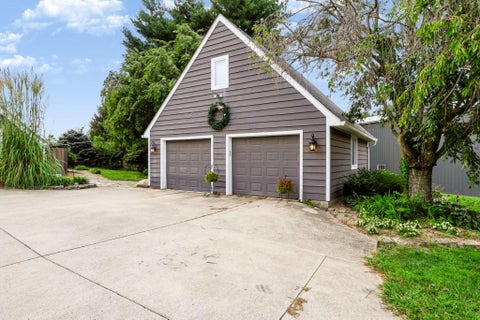Tiny photo for 26741 Shoemaker Road, Circleville, OH 43113 (MLS # 226033862)