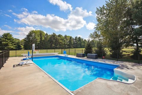 Tiny photo for 6772 Ohio Canal Court NW, Canal Winchester, OH 43110 (MLS # 225036972)