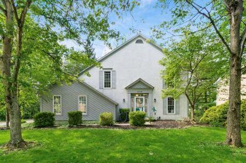 Photo of 1003 Cross Country Drive, Columbus, OH 43235 (MLS # 226017273)