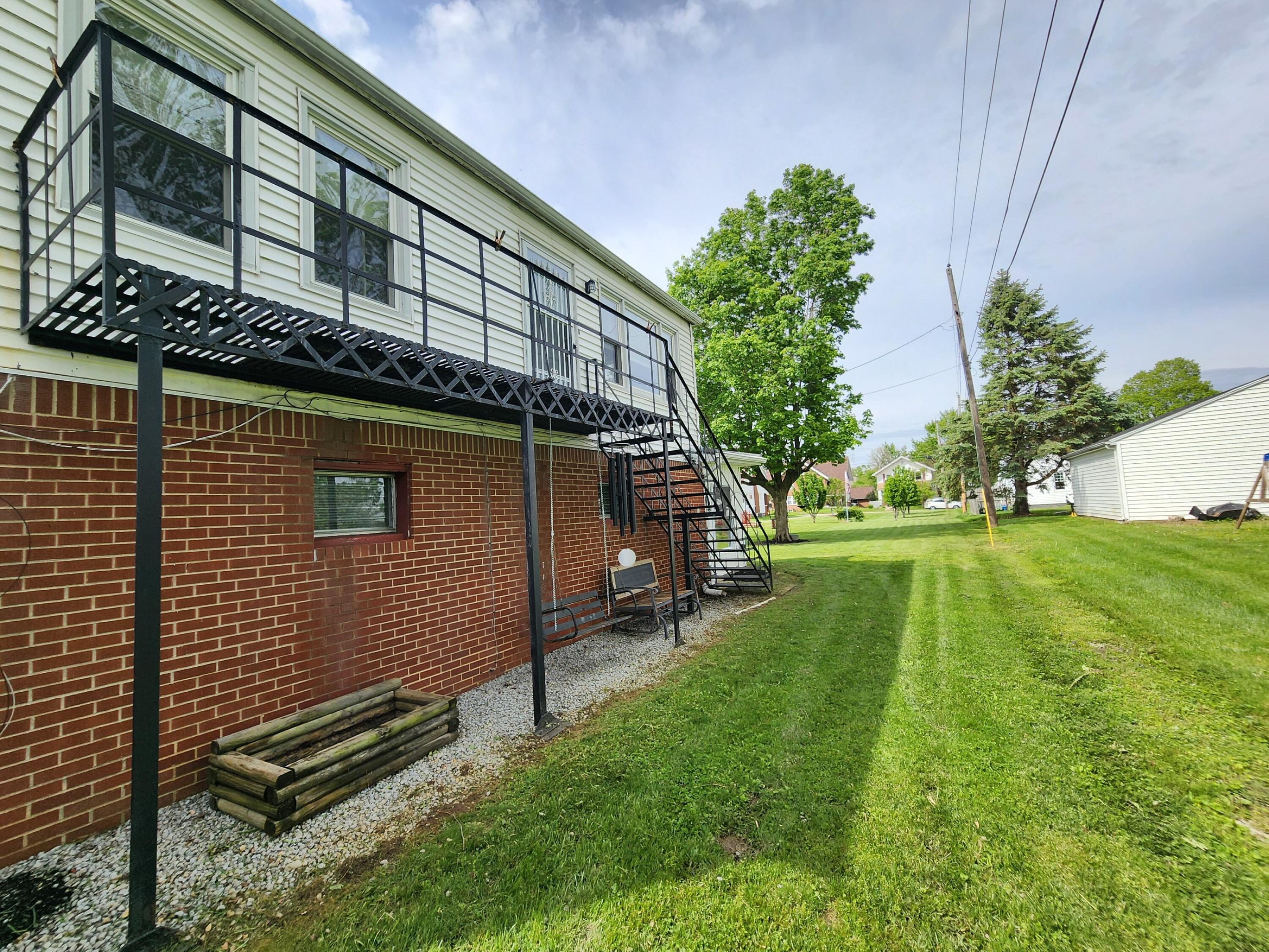 929 Dayton Avenue, Washington Court House, Ohio image 3