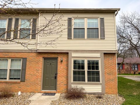 Photo of 635 Pebble Place Drive C #C, Delaware, OH 43015 (MLS # 226008683)