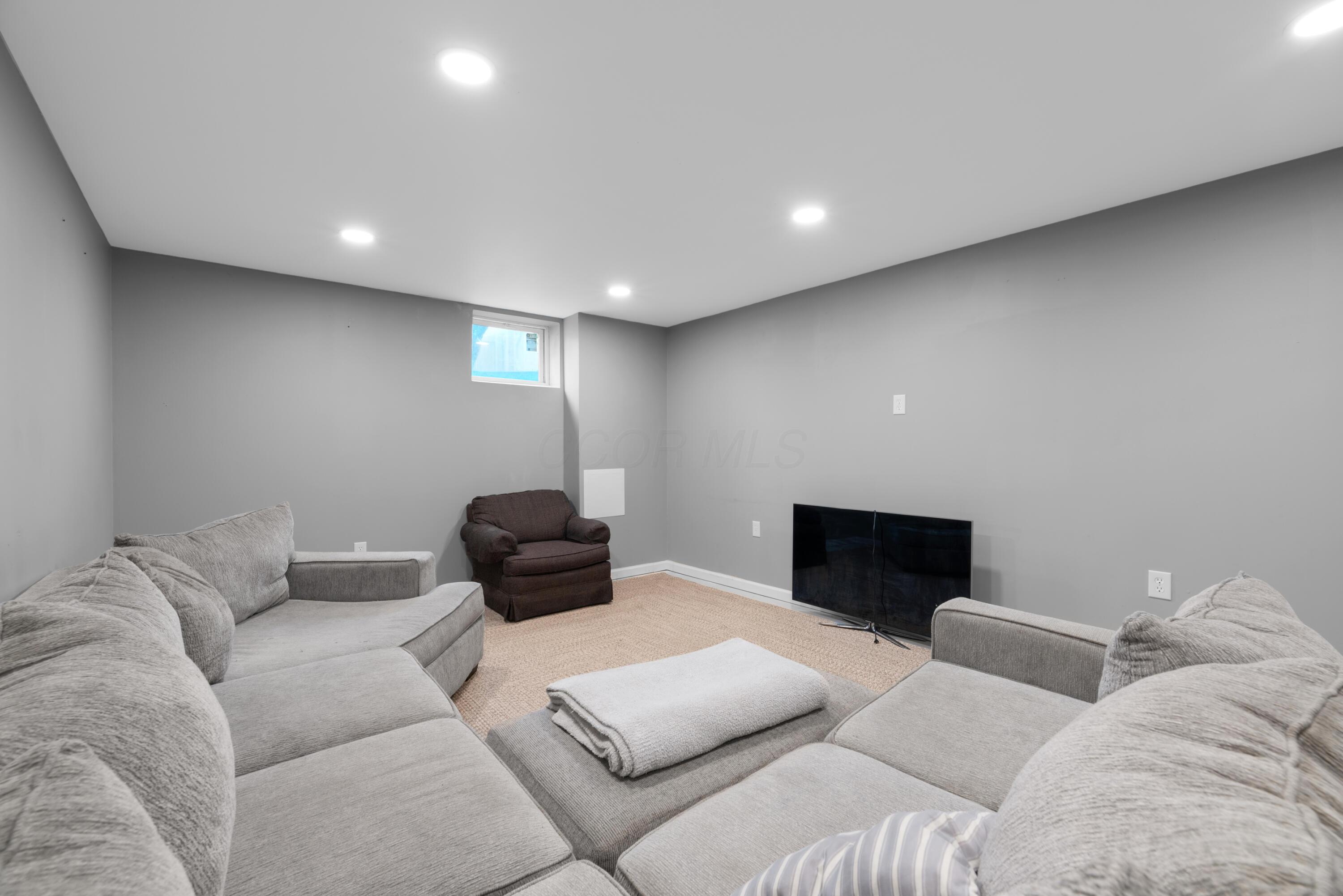 352 Evergreen Circle, Pickerington, Ohio image 29