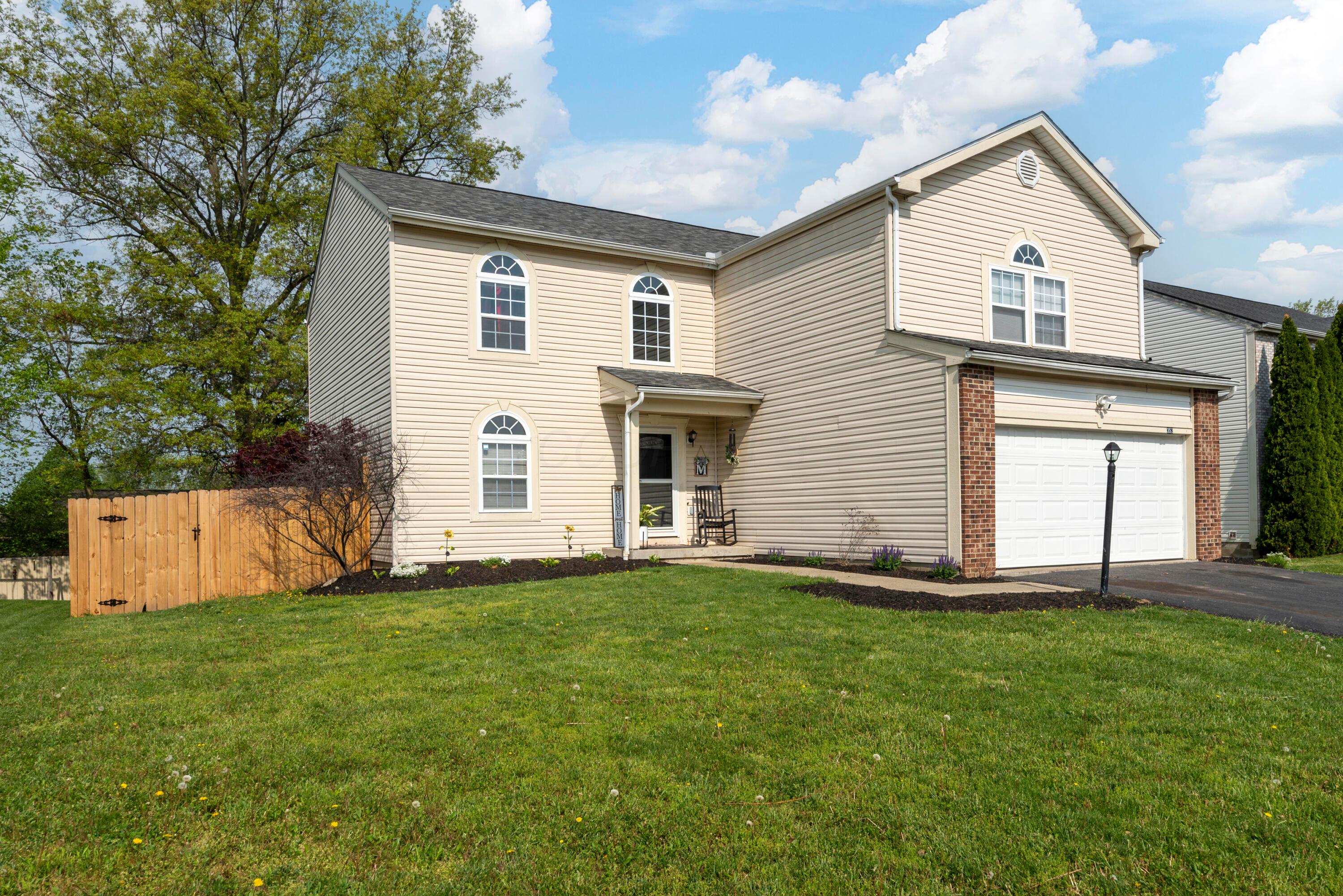 352 Evergreen Circle, Pickerington, Ohio image 1