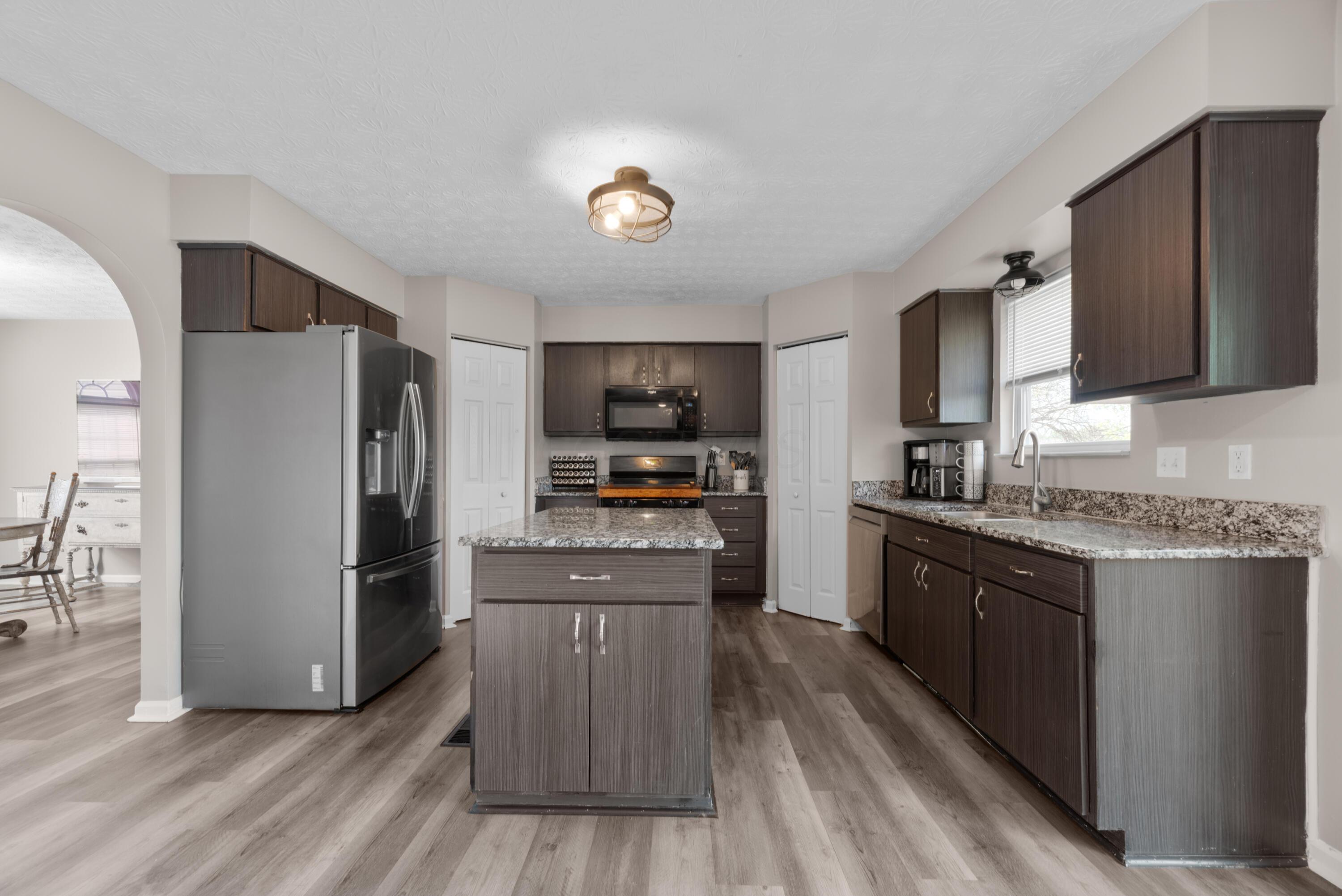 352 Evergreen Circle, Pickerington, Ohio image 14