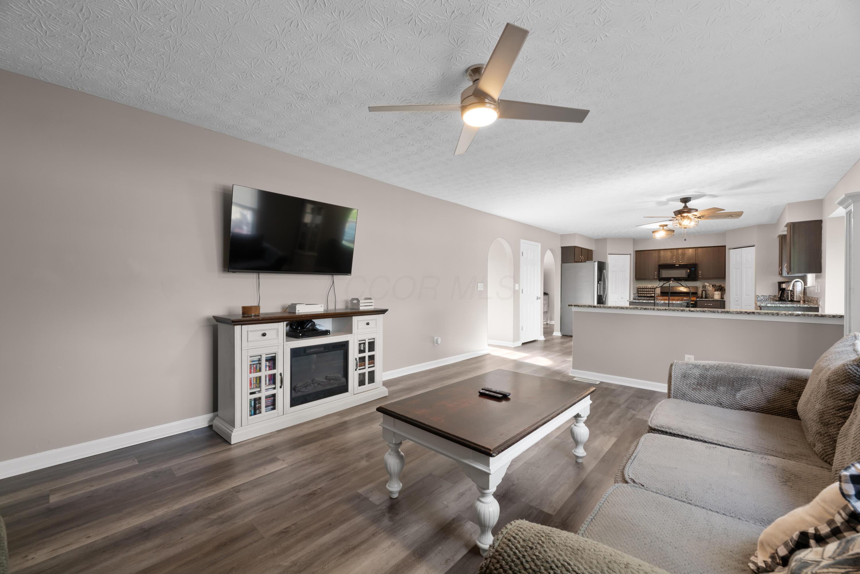 352 Evergreen Circle, Pickerington, Ohio image 25