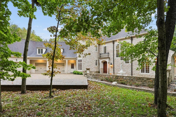 430 TRILLIUM DR, GALLOWAY, OH 43119 - Image b90c0f75b6e6b2d4936ea687ba5d3aae/3833498993