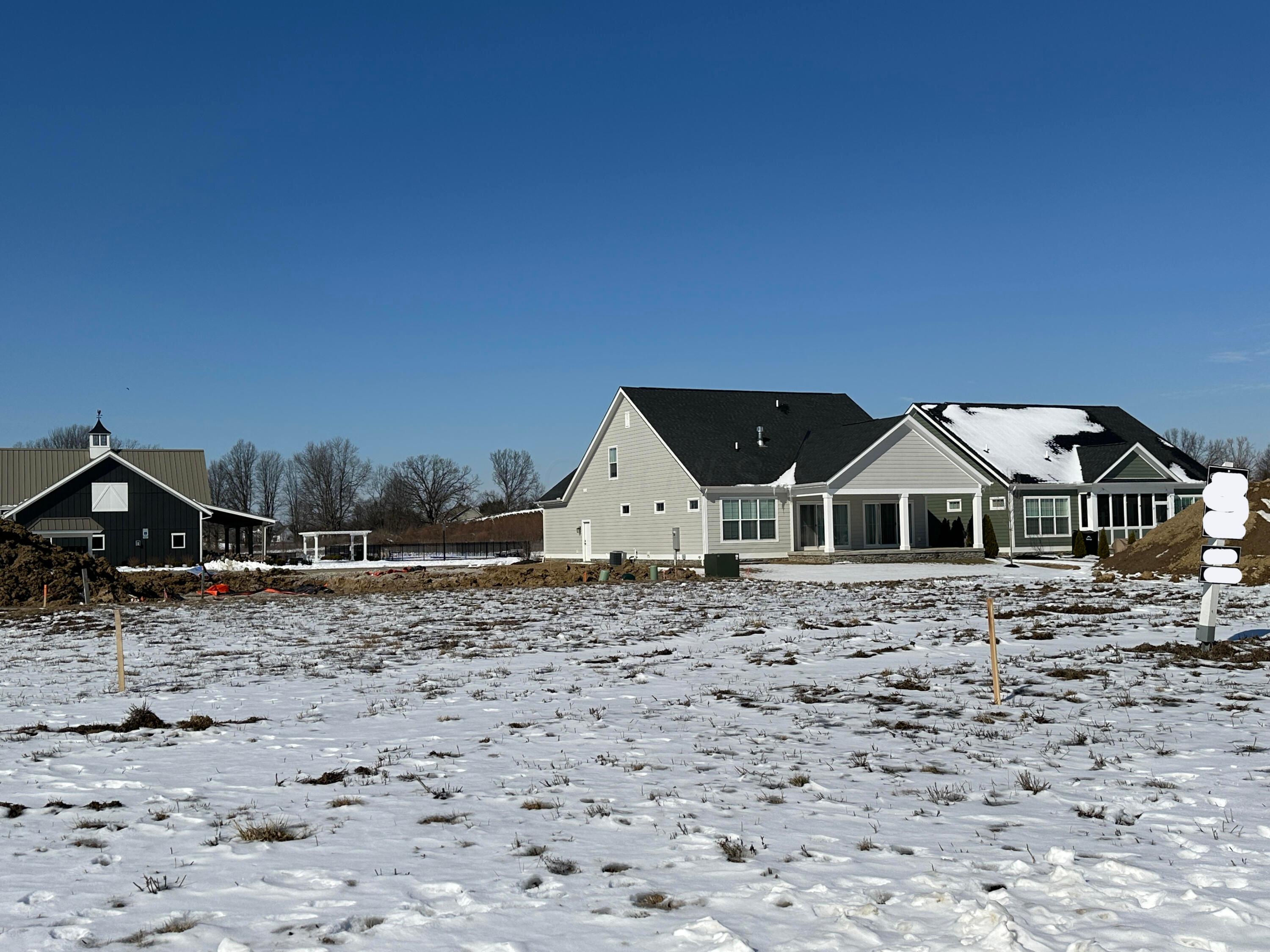 4304 Laguna Loop, Lewis Center, Ohio image 1