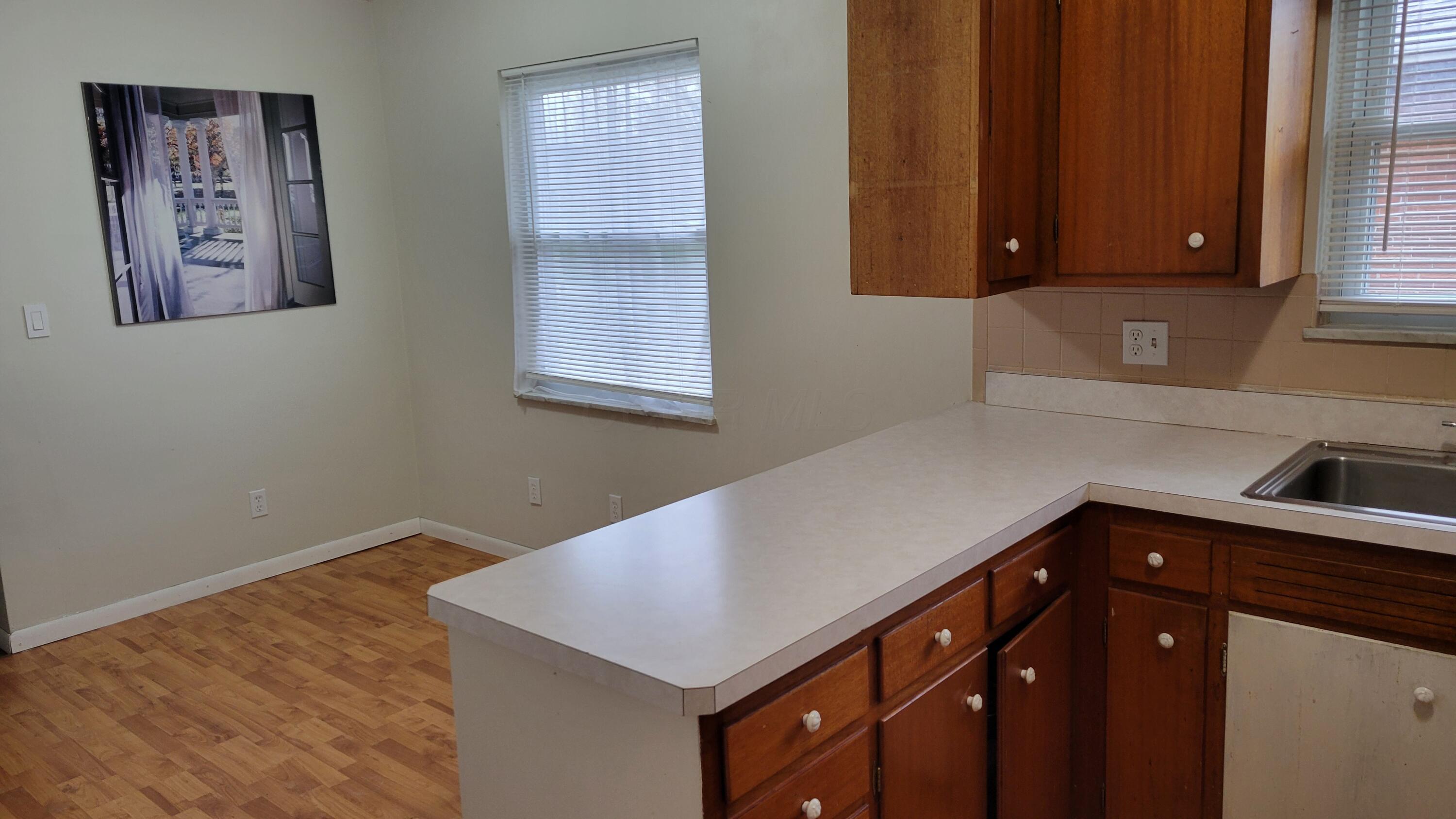 1340 Bronwyn Avenue, Columbus, Ohio image 10