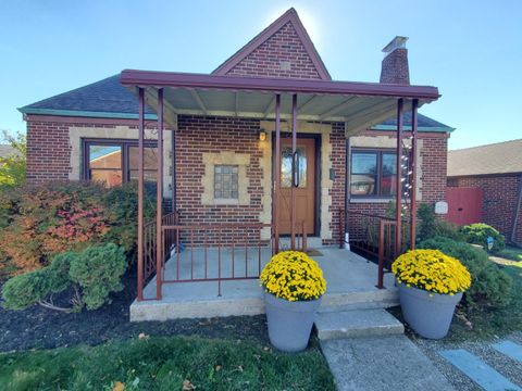 Photo of 30 Demorest Road, Columbus, OH 43204 (MLS # 226011857)
