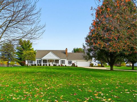 Photo of 5640 Clover Valley Road, Johnstown, OH 43031 (MLS # 225041919)