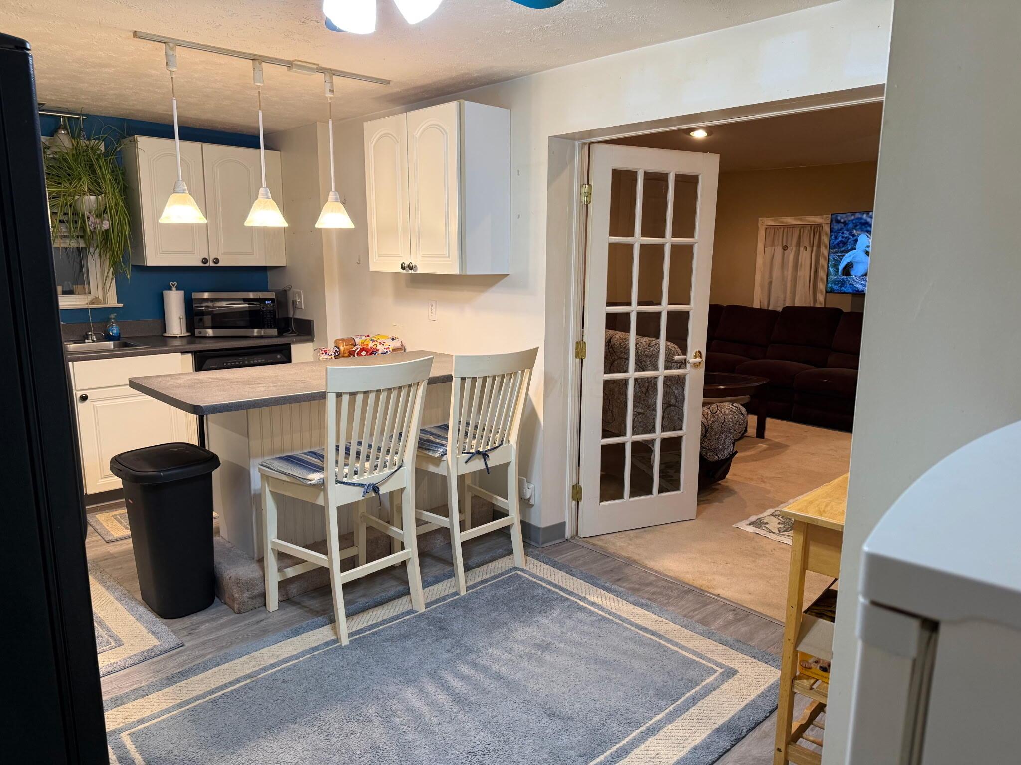 2648 Valleyview Drive