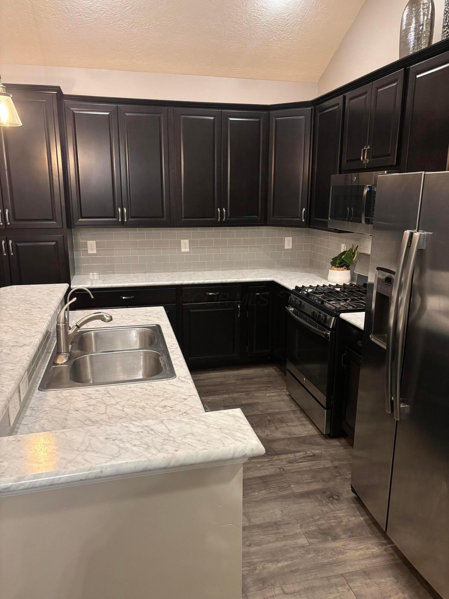 2419 Cypress Point Road, Grove City, Ohio image 12
