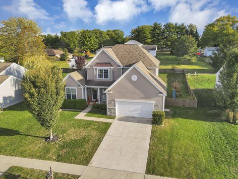 Photo of 549 Crestview Drive, Lithopolis, OH 43136 (MLS # 225040033) Photo of 549 Crestview Drive, Lithopolis, OH 43136 (MLS # 225040033)