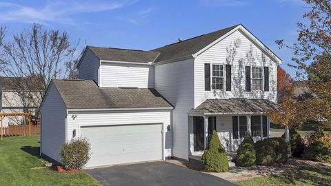 Photo of 342 W Hunters Drive, Newark, OH 43055 (MLS # 225040478)