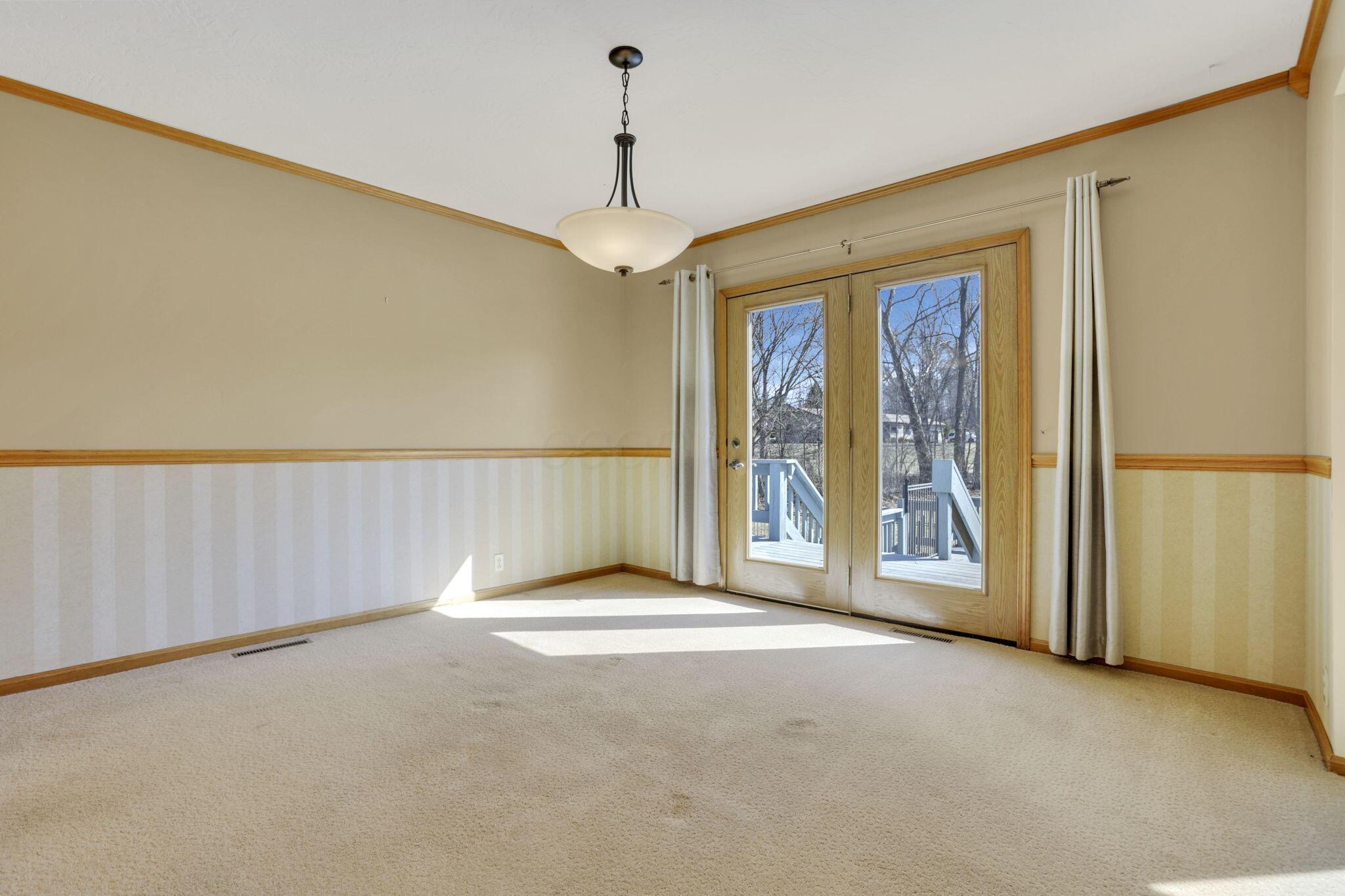 10800 Springwater Drive, Mount Vernon, Ohio image 13