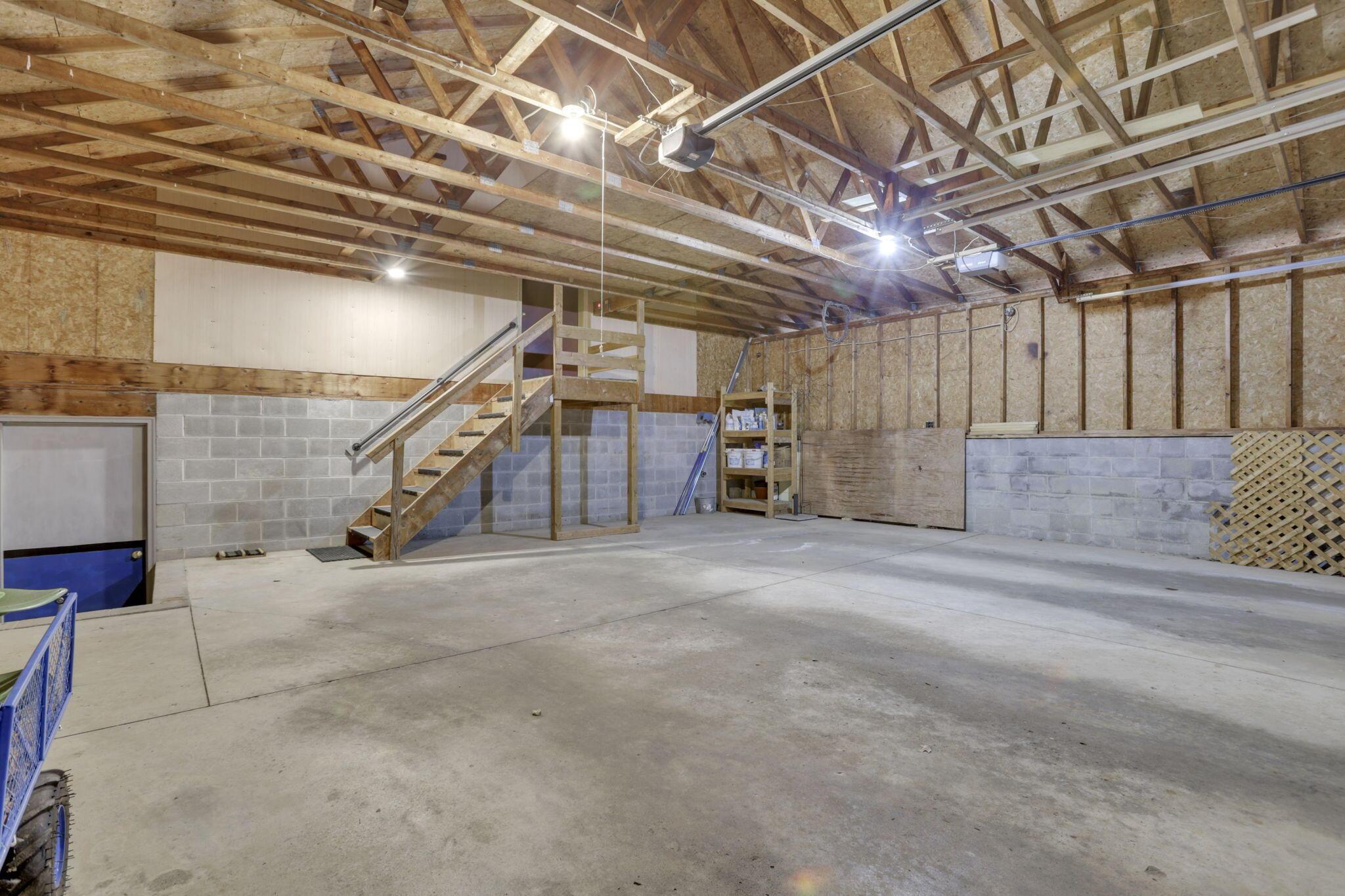 10800 Springwater Drive, Mount Vernon, Ohio image 39