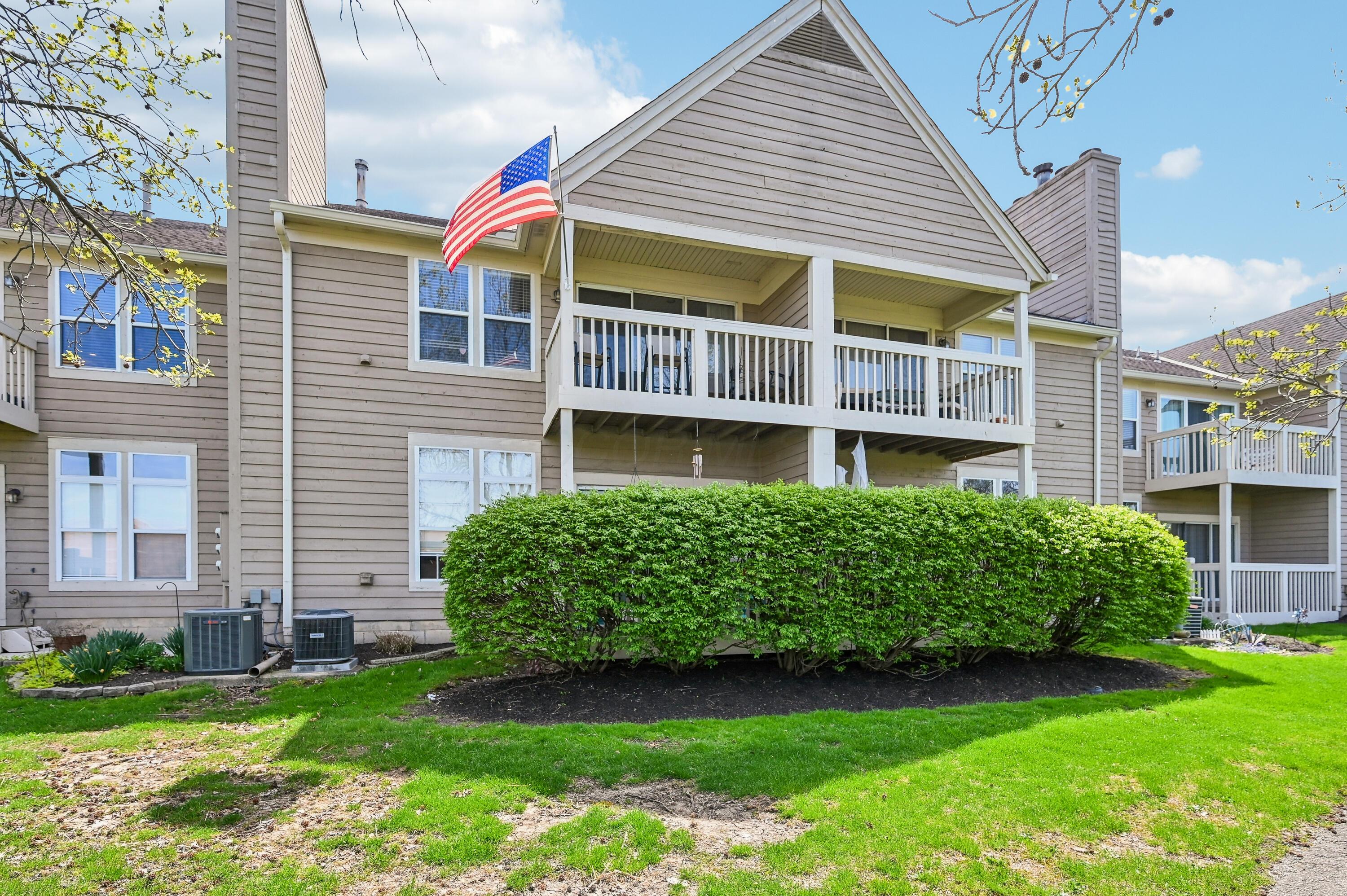 3572 Fishinger Mill Drive, Hilliard, Ohio image 1