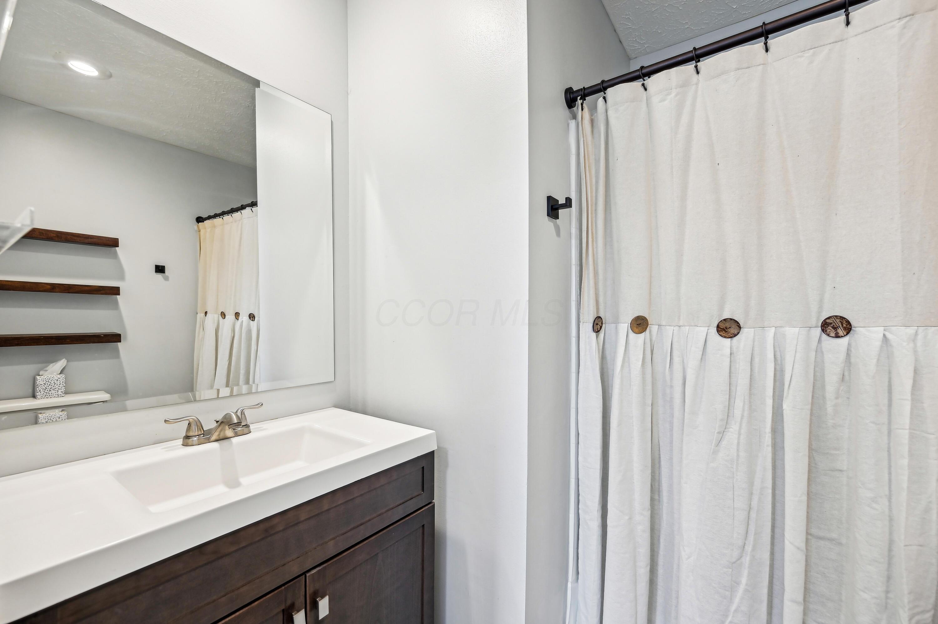 3572 Fishinger Mill Drive, Hilliard, Ohio image 22