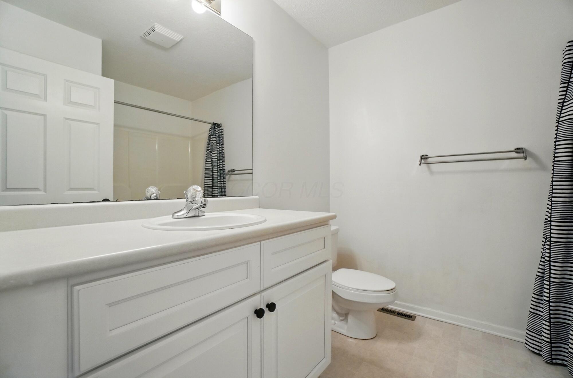 3996 Park Circle, Hilliard, Ohio image 34