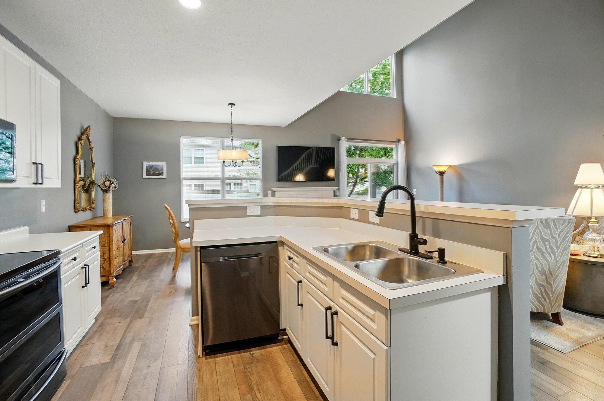 3996 Park Circle, Hilliard, Ohio image 16