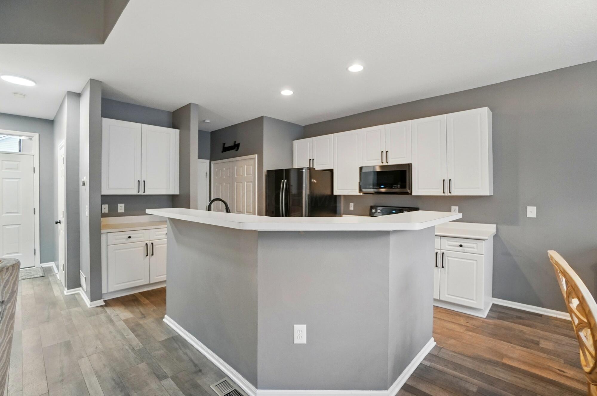 3996 Park Circle, Hilliard, Ohio image 15