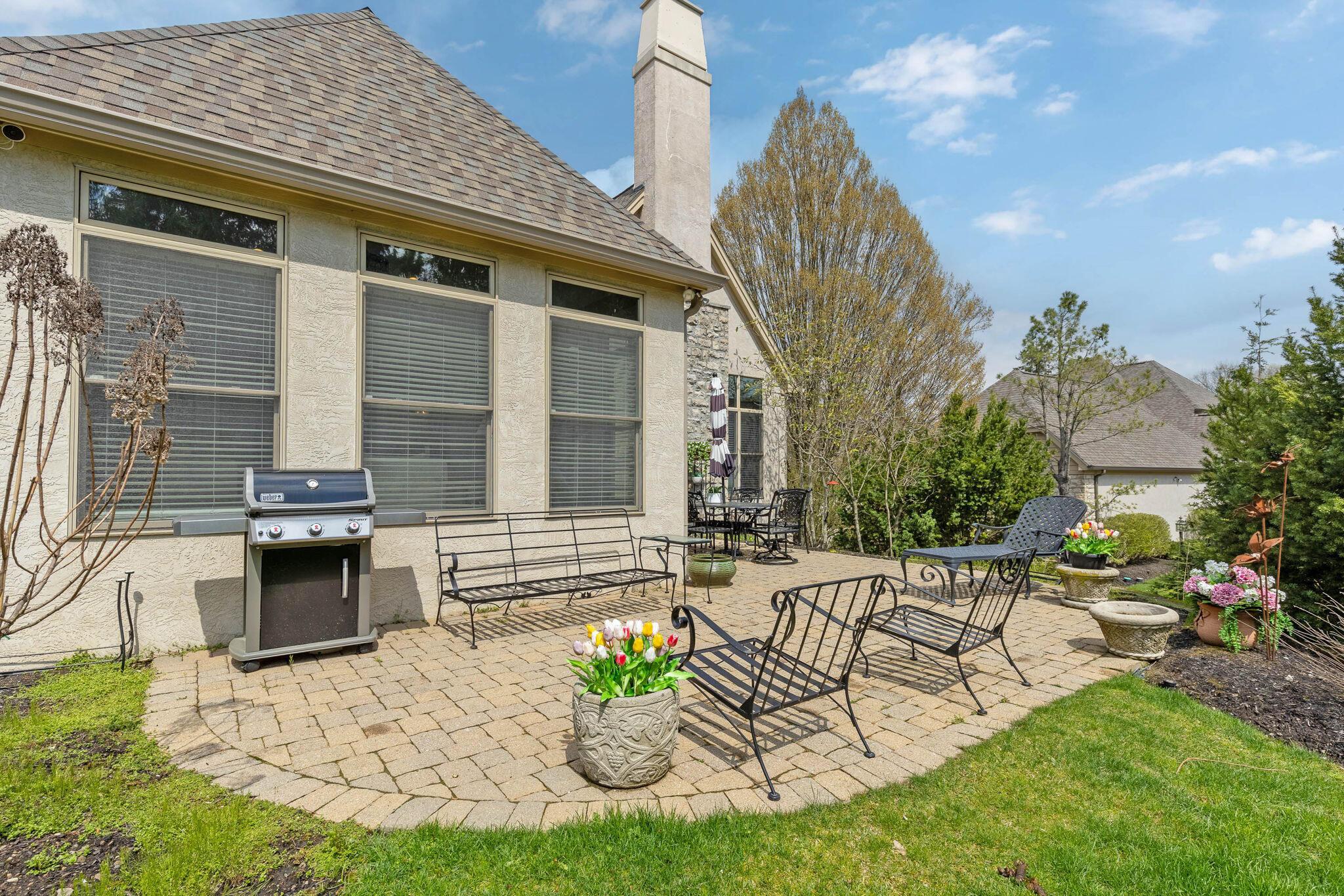 10200 Abbottshire Village Place, Powell, Ohio image 33