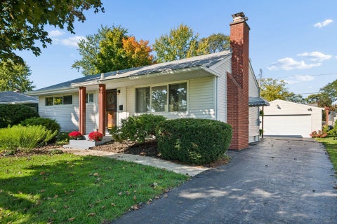 Photo of 2568 Nottingham Road, Upper Arlington, OH 43221 (MLS # 226038391)