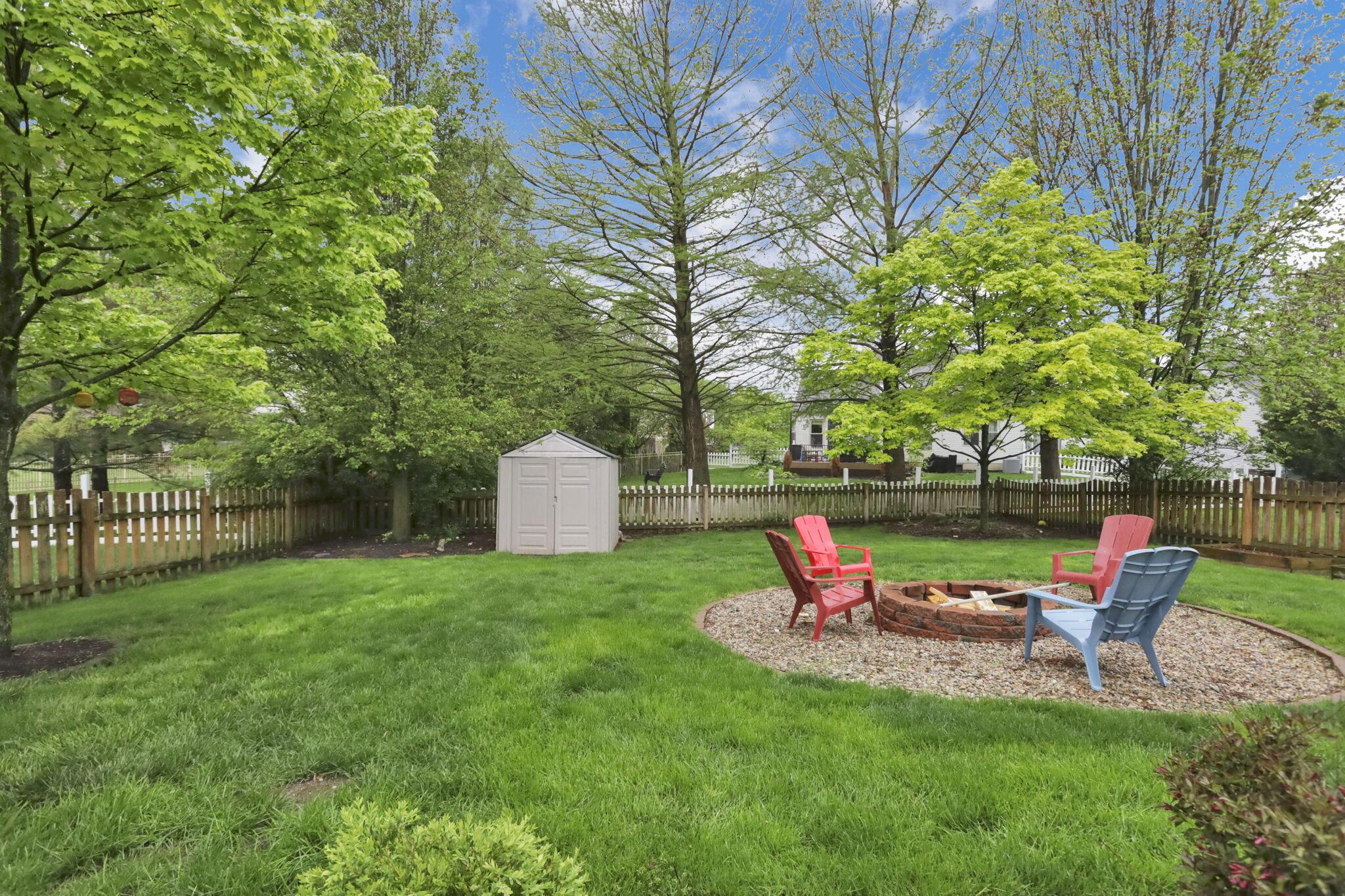 965 Thornapple Grove, Galloway, Ohio image 44