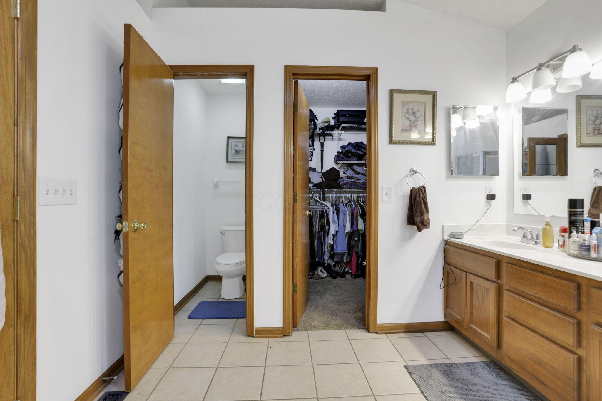 965 Thornapple Grove, Galloway, Ohio image 38
