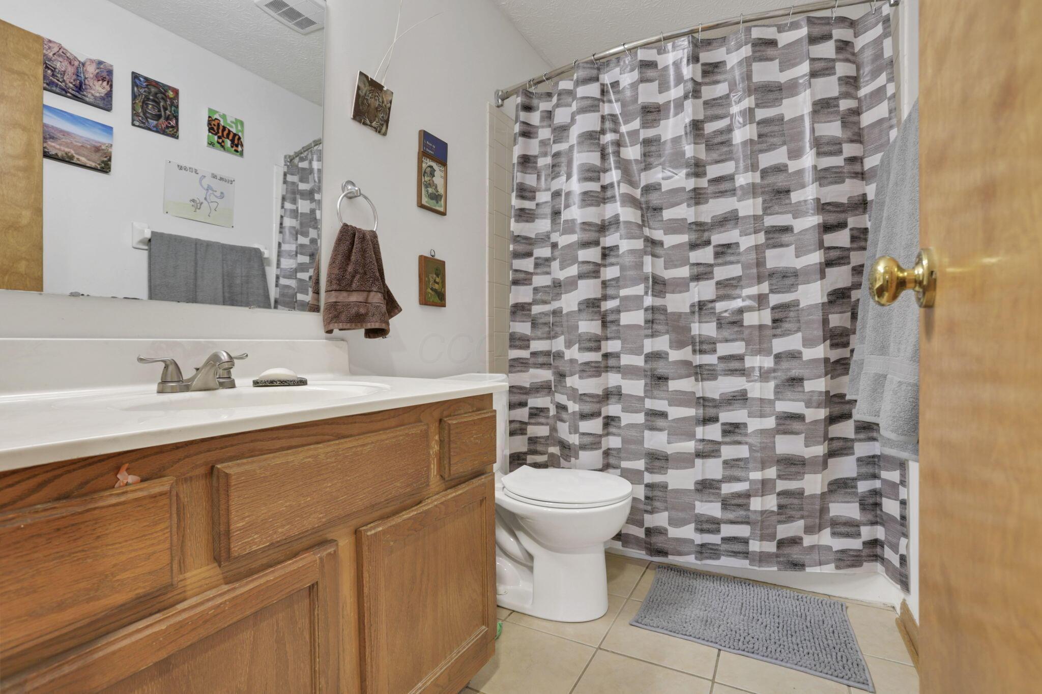 965 Thornapple Grove, Galloway, Ohio image 31