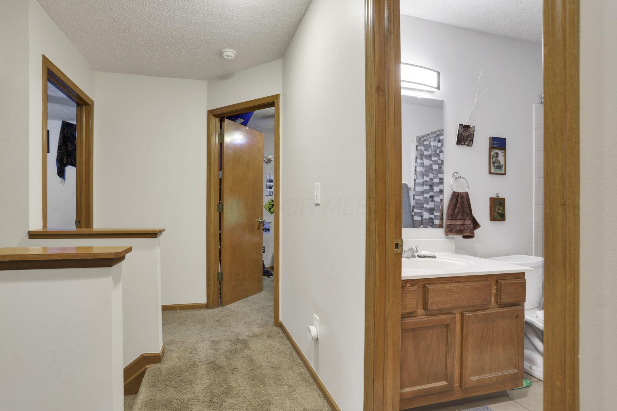 965 Thornapple Grove, Galloway, Ohio image 30