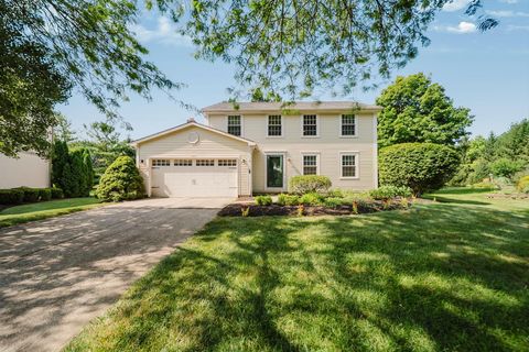 Photo of 5925 Muncie Court, Dublin, OH 43017 (MLS # 226026870)