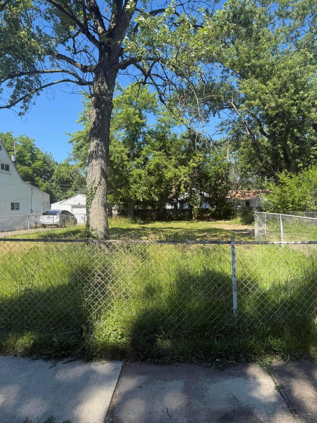 Photo of 2035 Jermain Drive, Columbus, OH 43219 (MLS # 226023078)