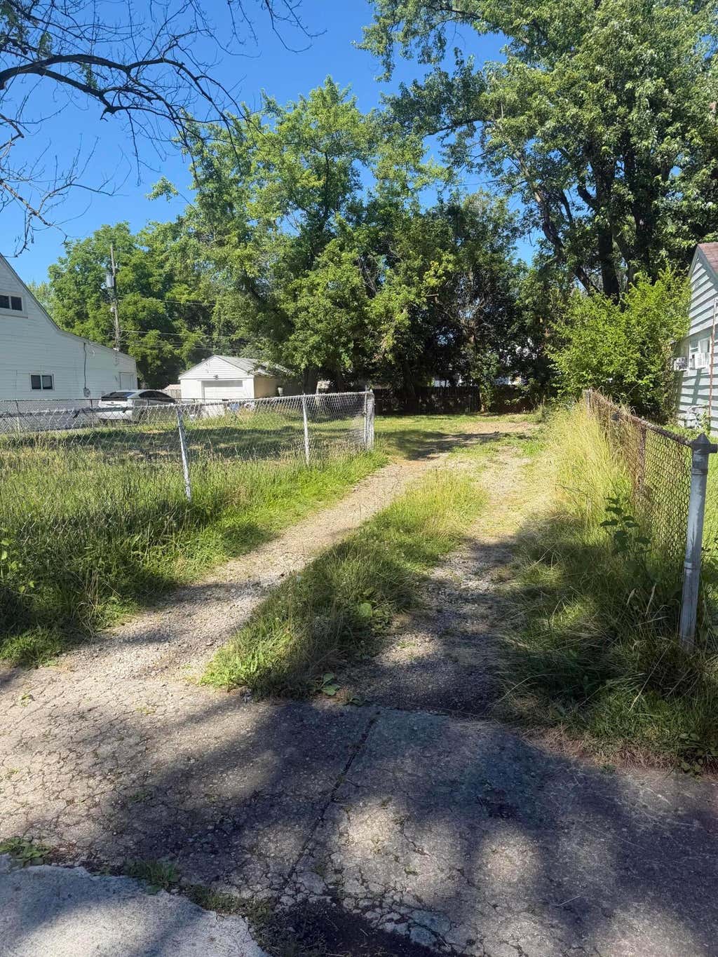 Photo of 2035 Jermain Drive, Columbus, OH 43219 (MLS # 226023078)
