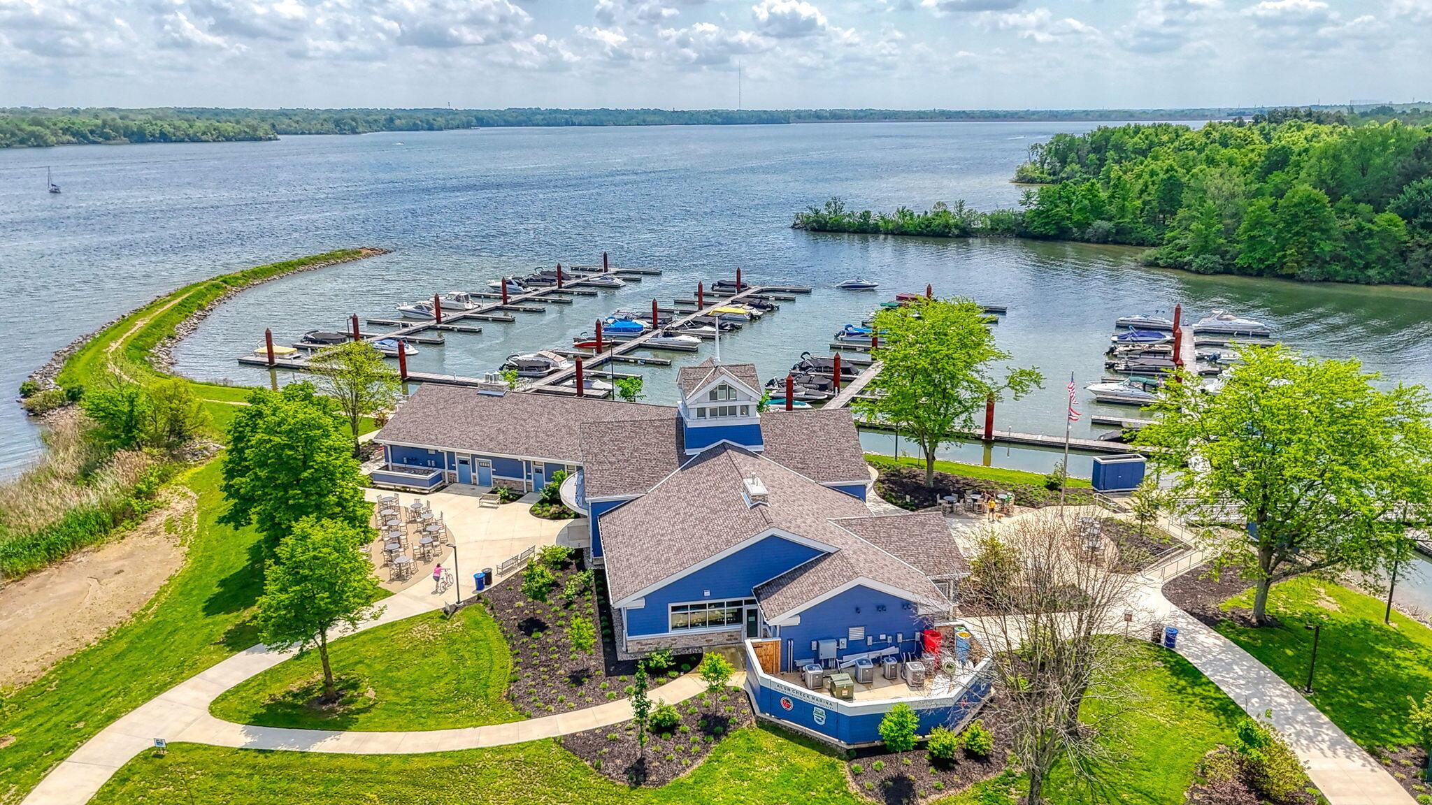 4475 Parkshore Drive, Lewis Center, Ohio image 7