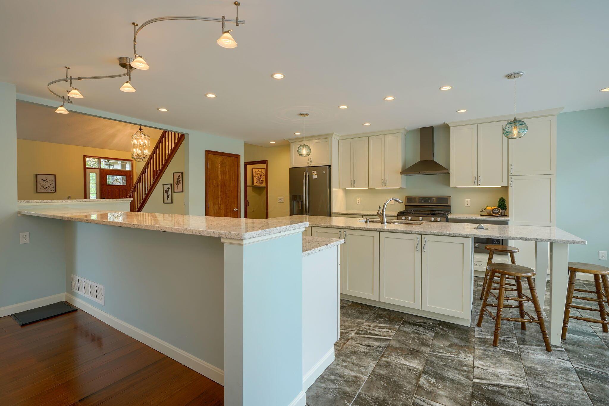 4475 Parkshore Drive, Lewis Center, Ohio image 15