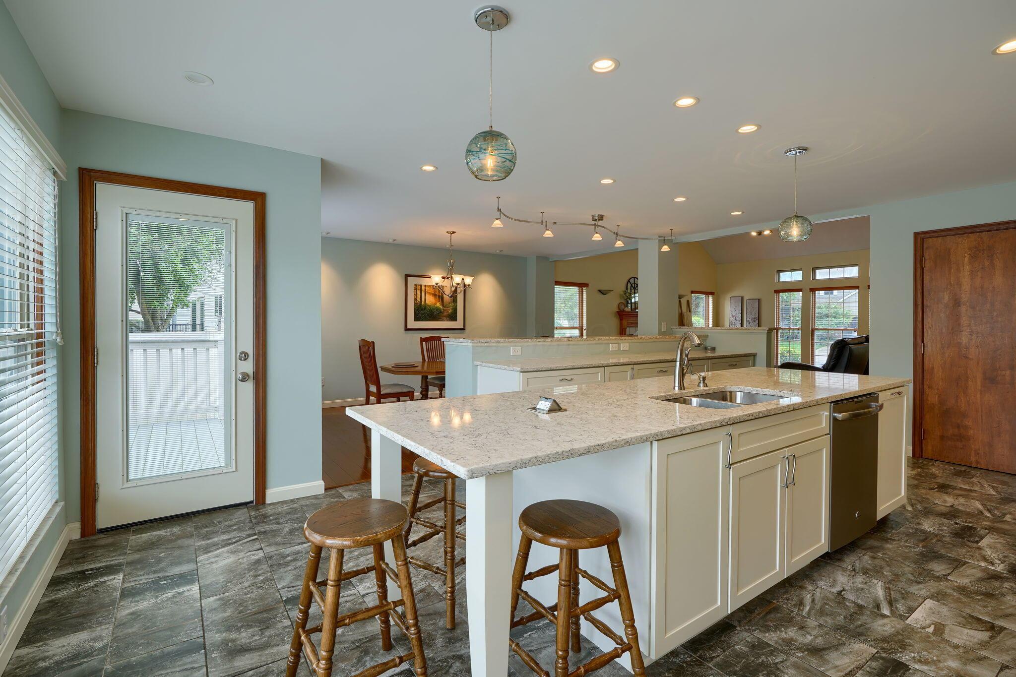 4475 Parkshore Drive, Lewis Center, Ohio image 21