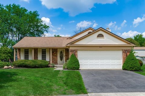 Photo of 5317 Acevedo Court, Columbus, OH 43235 (MLS # 226025715)