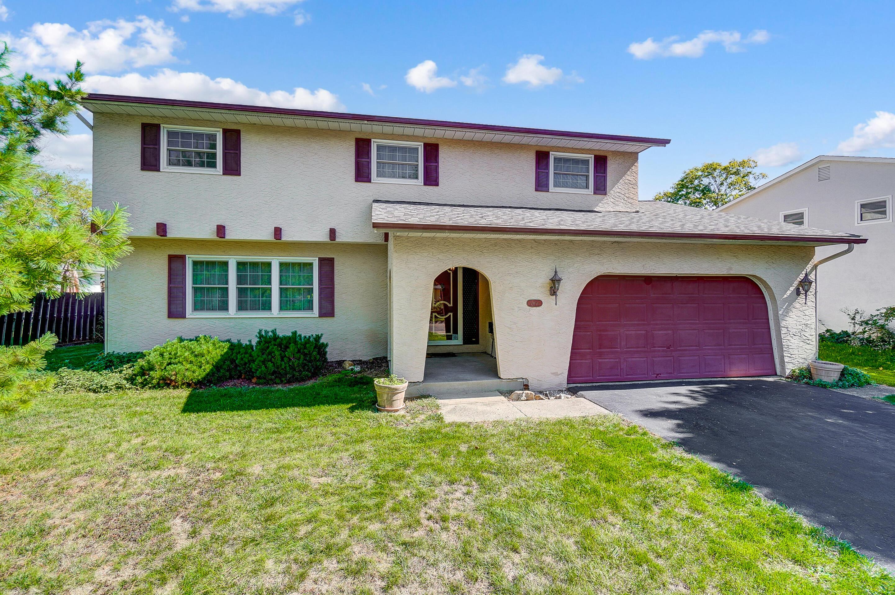 5456 Tamarack Boulevard, Columbus, Ohio image 1