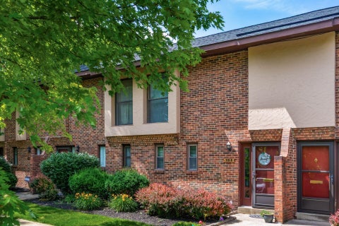 Condo For Sale - 3108 Arlingtowne Lane<br/> Columbus, OH 43221