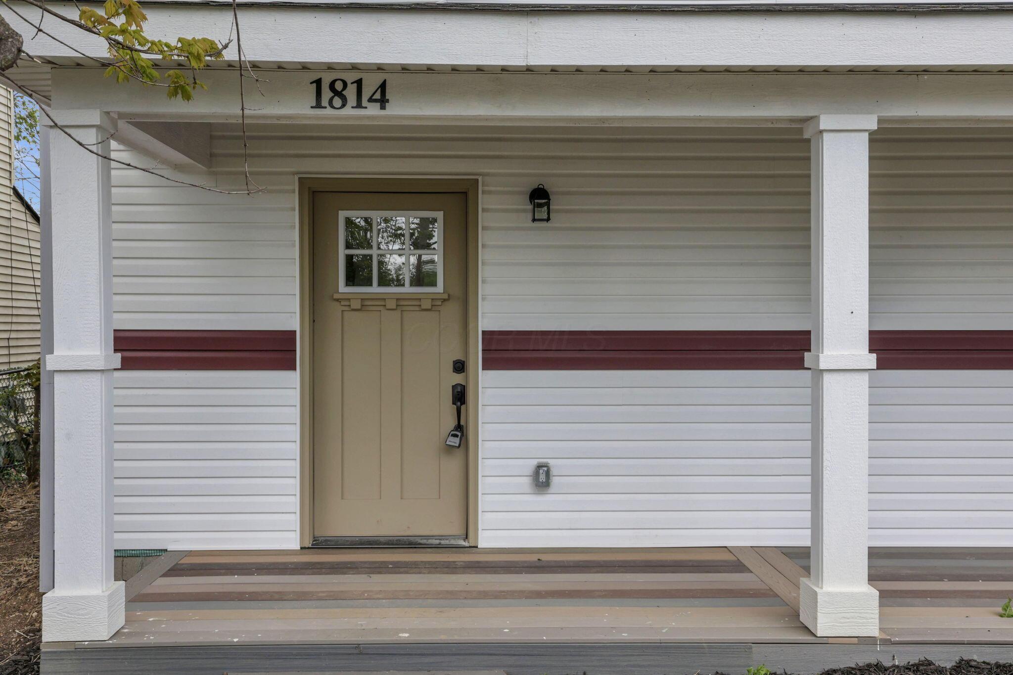 1814 Genessee Avenue