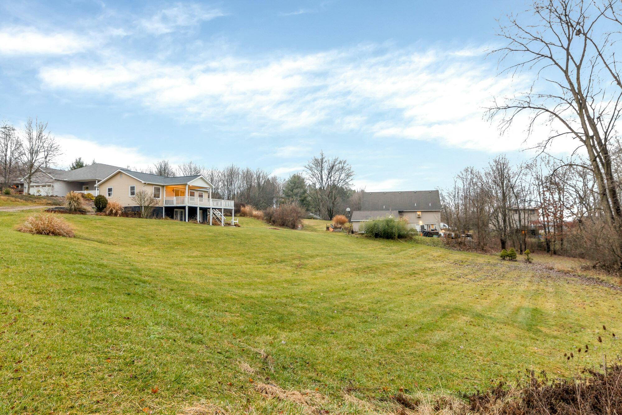 Winesap Circle, Howard, Ohio image 4