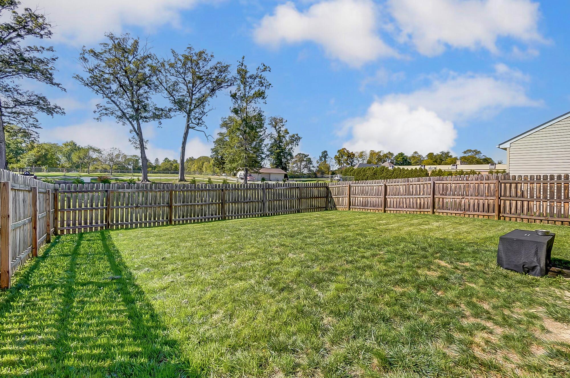 207 S Tuttle Road, Springfield, Ohio image 33